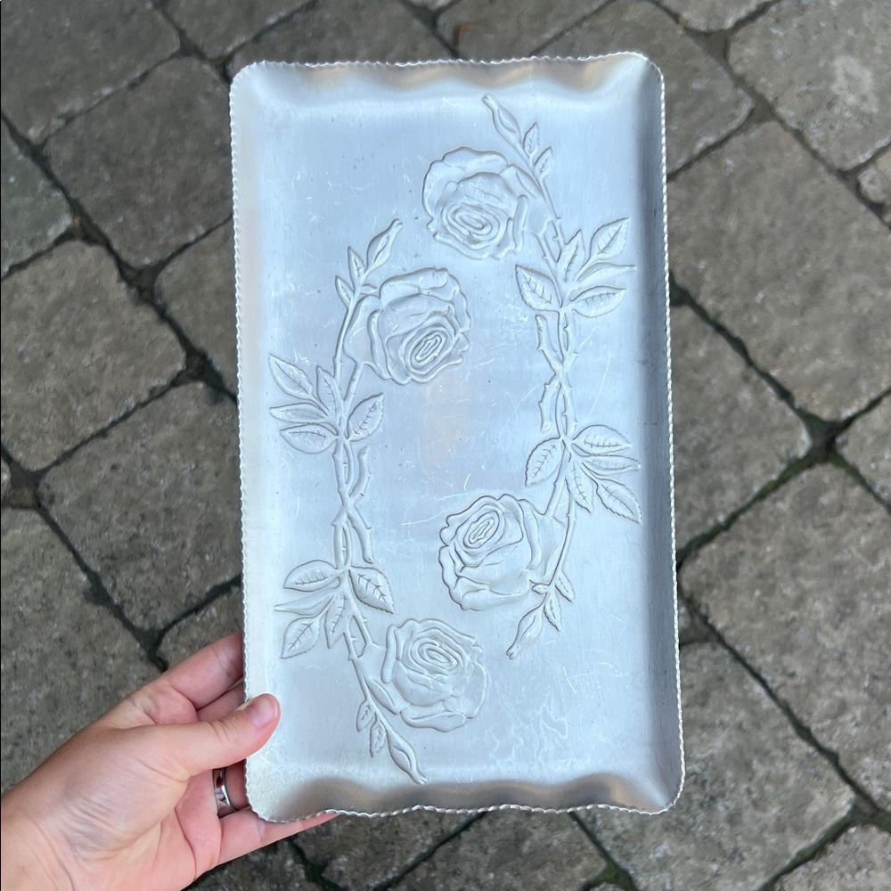 Elegant Silver Floral Tray